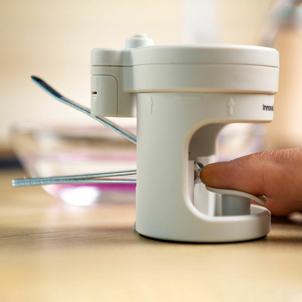 Nagu knaibles ar LED gaismu