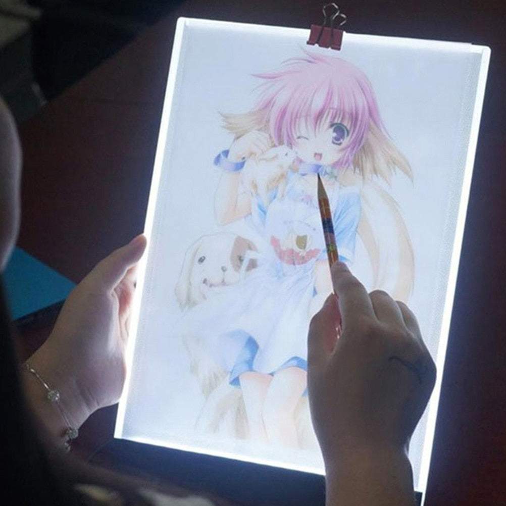 Dēlis ar apgaismojumu zīmēšanai, skicēšanai, lasīšanai