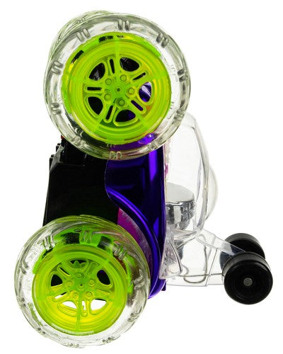 Akrobātiska mašīna ar tālvadības pulti