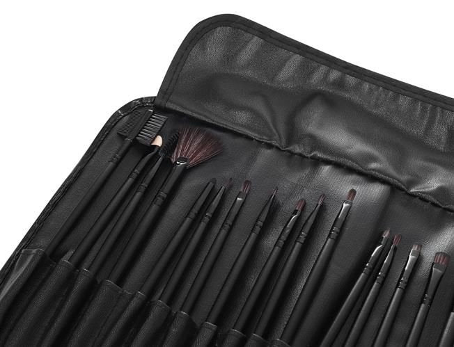 Kosmētikas otu komplekts