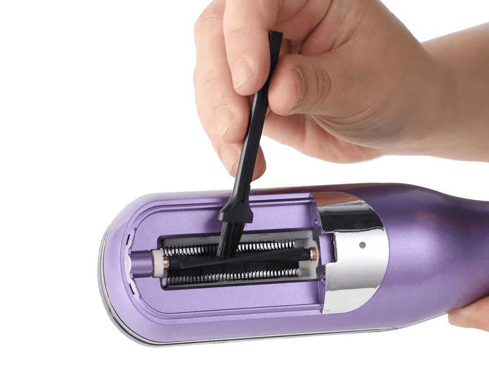 Matu trimmeris, kas apgriež šķeltos galus, ieveidošanai ar USB