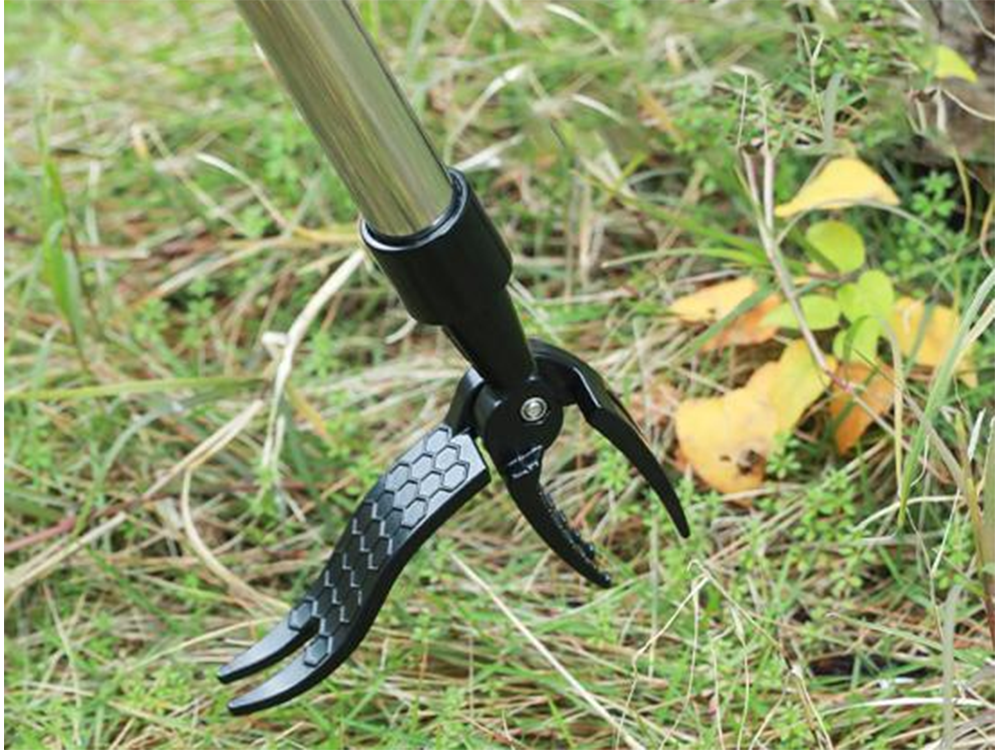 Nezāļu izravēja ekstraktora instruments