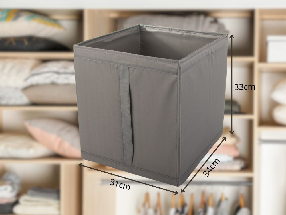 Organizatora kaste drēbēm, drēbju veļa, liels skapja konteiners