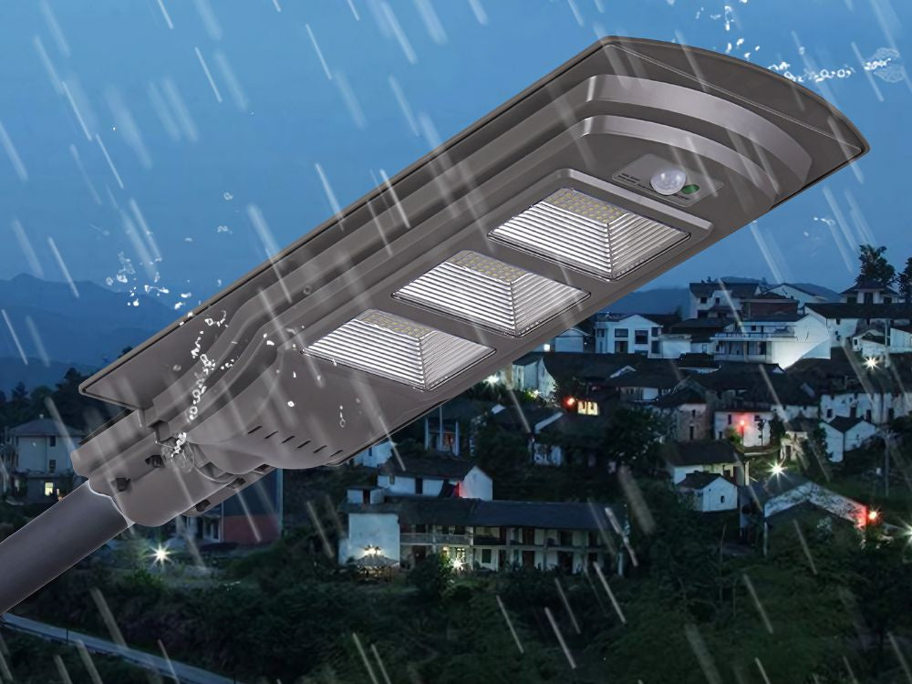 Saules ielu lampa ar tālvadības pulti, kustības un krēslas sensoru, IP65