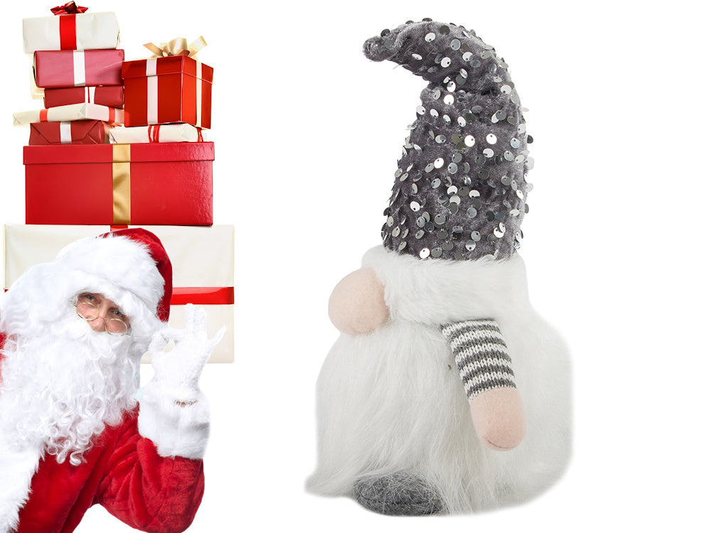 Rūķa rūķītis ar apgaismotu LED vēdera Ziemassvētku rūķīti zem Ziemassvētku eglītes