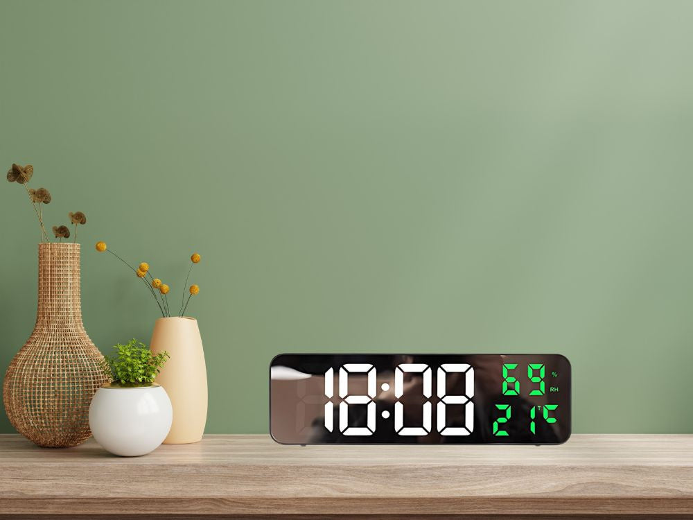 Elektroniskais pulkstenis, digitālais modinātājpulkstenis, termometrs, spogulis, stāvošs, USB baterijas