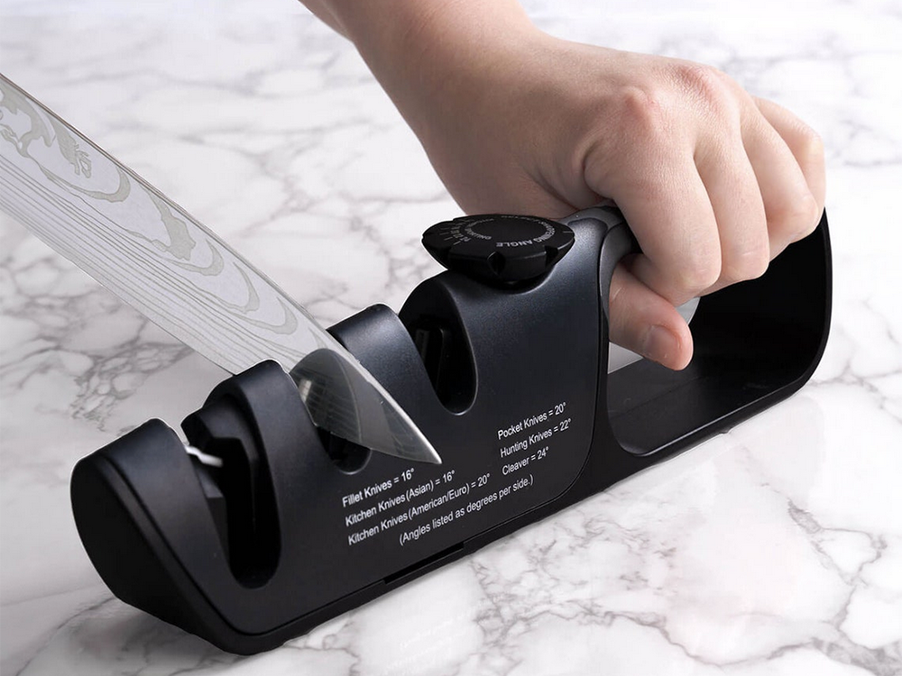 Nažu asināmais virtuves šķērēm ar neslīdošu regulēšanu