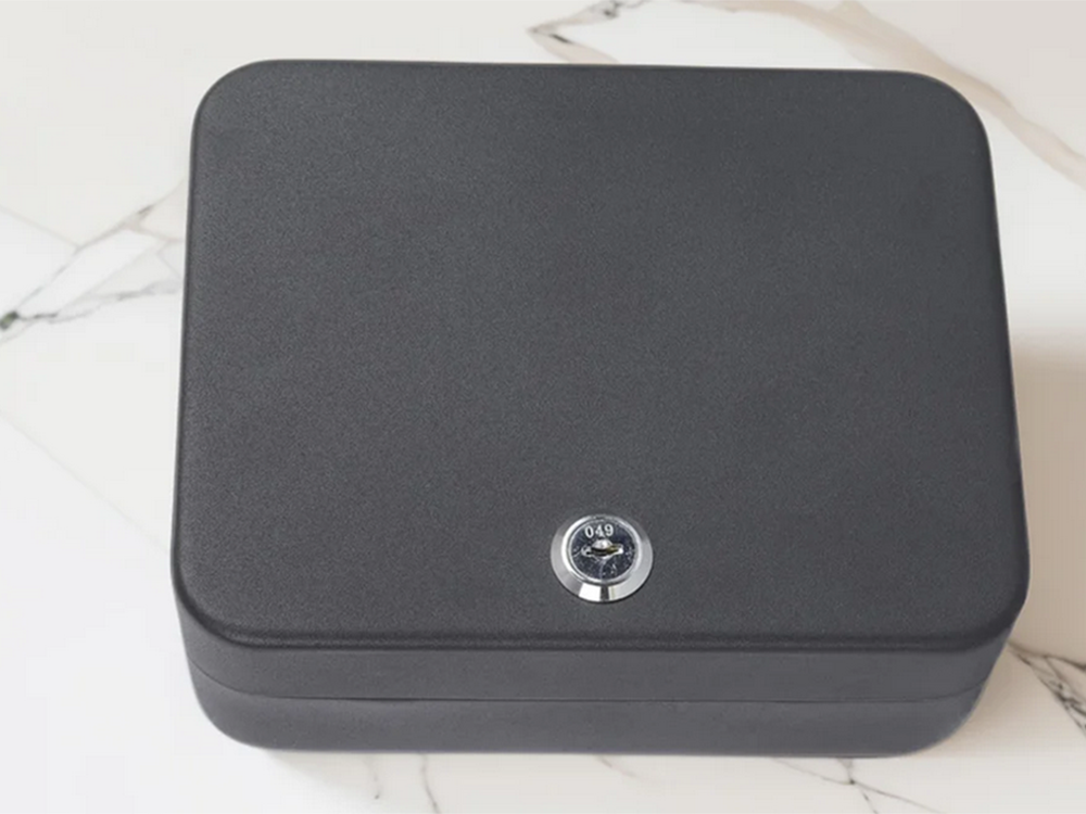 Atslēgu seifs metāla korpusā, aizslēdzams 48 atslēgu pakaramajiem ar āķiem