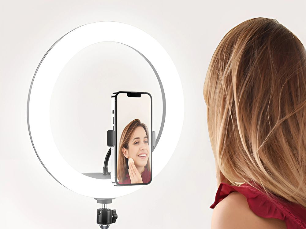 LED RGB gredzenveida gaisma + tālruņa turētājs + regulējams statīvs