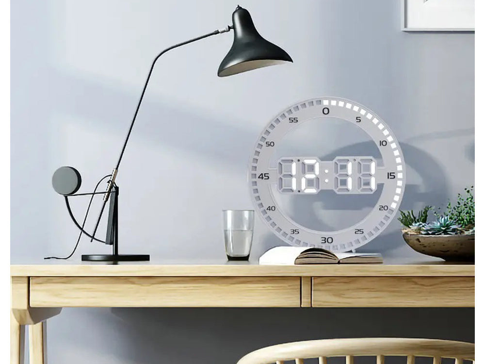 Modinātājpulkstenis ar vadītu elektronisku termometru un modinātāja fona apgaismojuma termometru