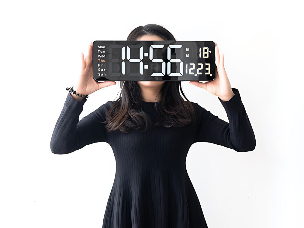 Elektroniskais pulkstenis digitālais LED kulons datuma temperatūras modinātājpulkstenis dienas