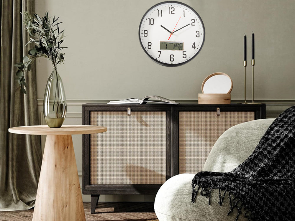 Sienas pulkstenis, liels, kluss, 30 cm, apaļš rādītājs, datums, temperatūra, koks