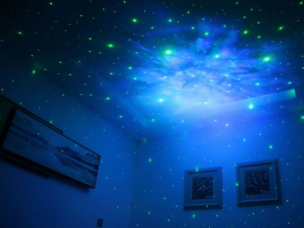 Zvaigžņu projektora astronautu galaktikas nakts gaismas debesu lāzera LED tālvadības pults