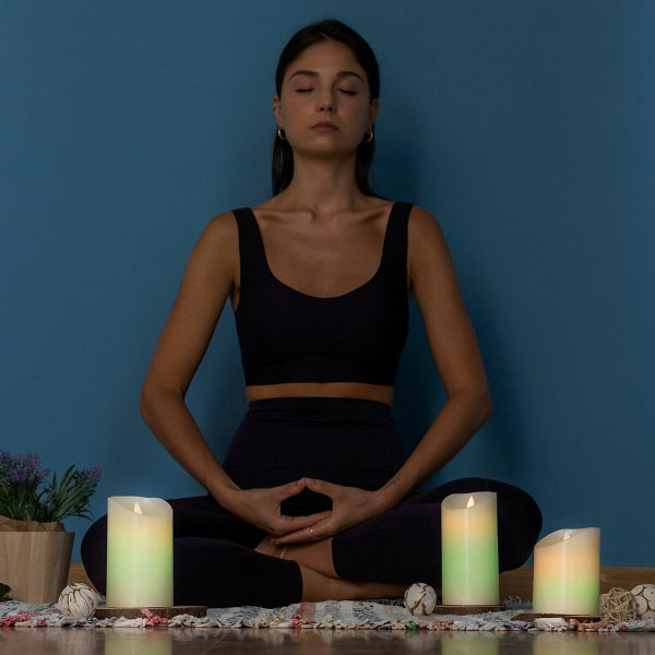 LED sveces ar vadības pūlti