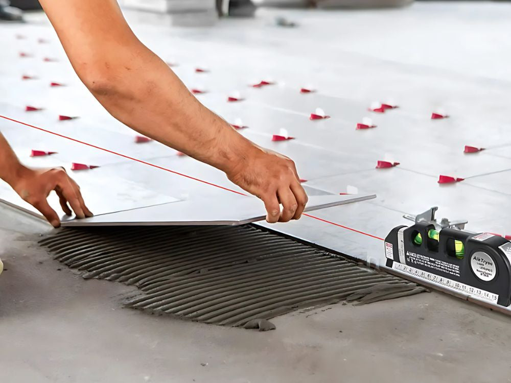 Precīzs lāzera līmeņrādis ar 2,5 m mērlenti, lāzers, 3 LED režīmi, USB