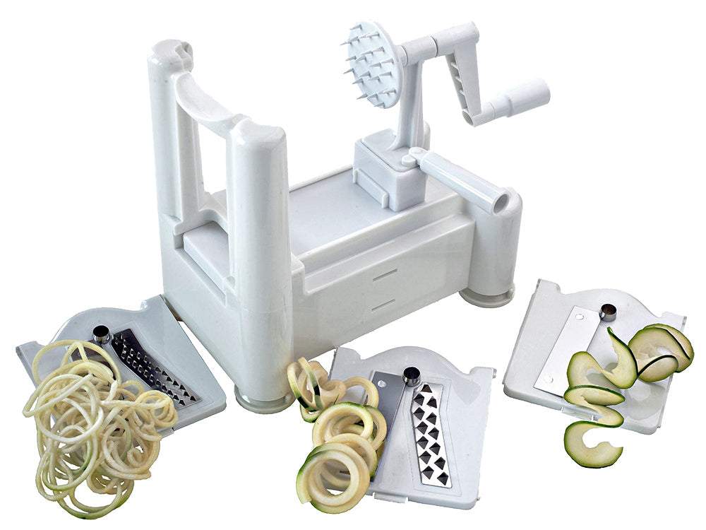 Dārzeņu griezējs ar trīs dažādiem asmeņiem.