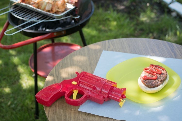 Mērču pistole ar diviem trauciņiem