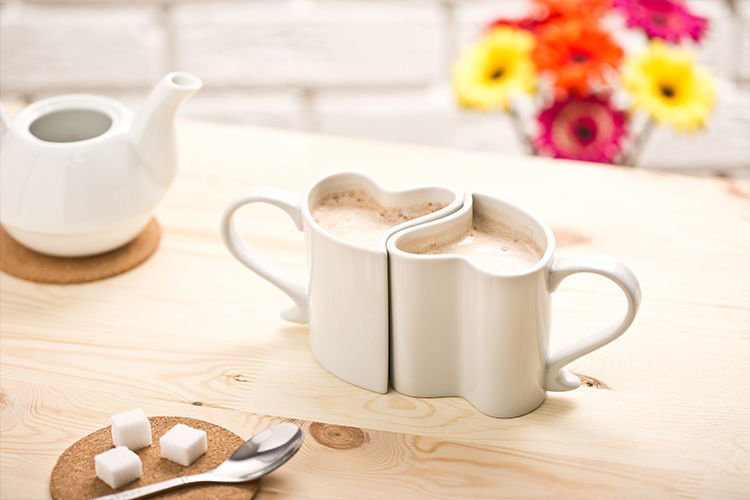 Mīlestības krūzes "Sirsniņas", 2gab