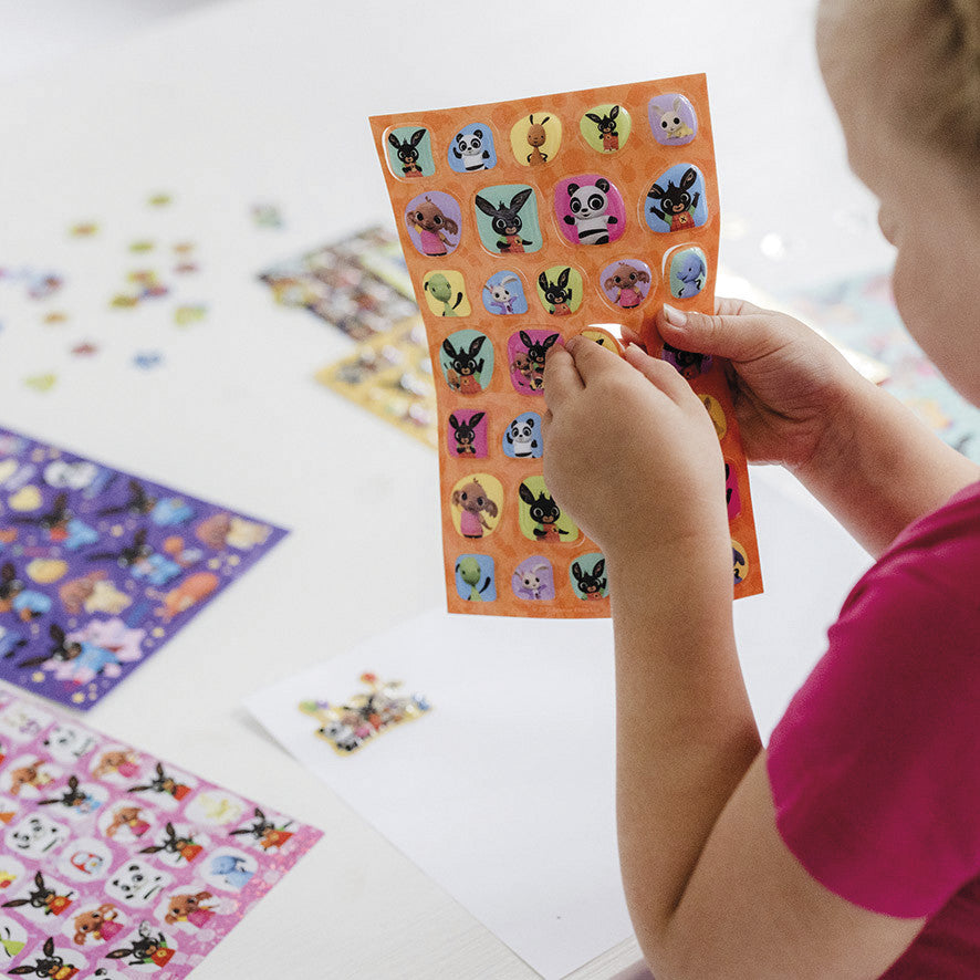 Bing Fun Super uzlīmju komplekts ar spēli