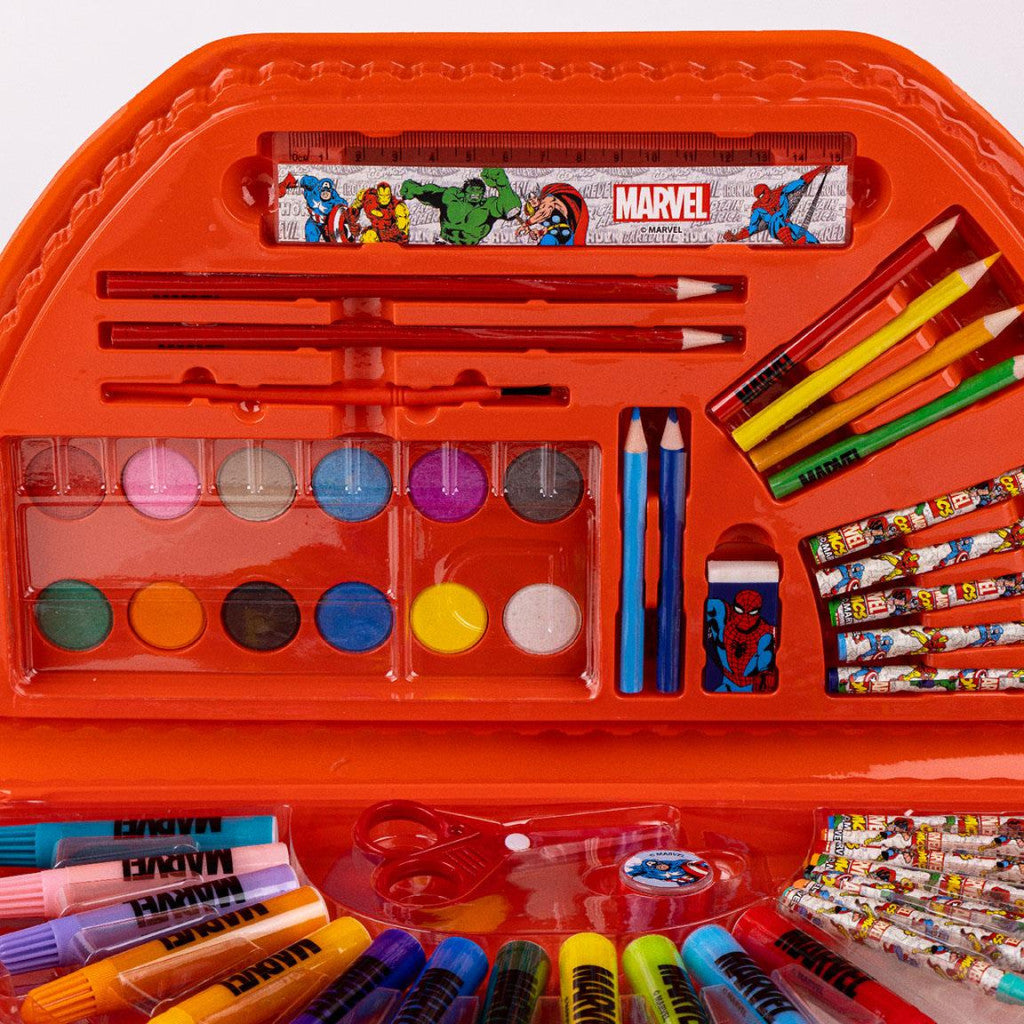 Atriebēji: Marvel 50 daļu kancelejas piederumu komplekts