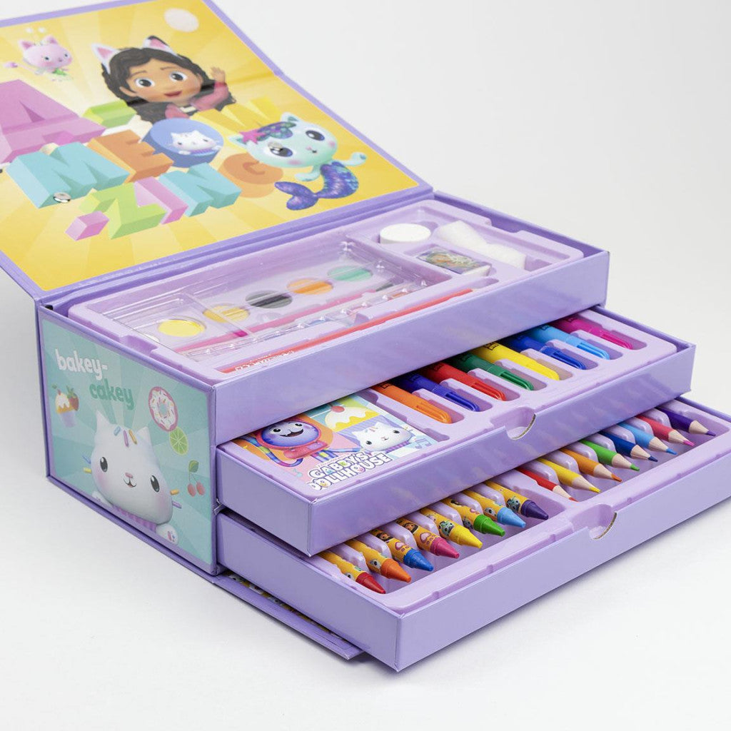 Gabby's Dollhouse kancelejas piederumu komplekts koferī