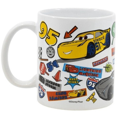 Disney Cars uzlīmju porcelāna krūze 325 ml dāvanu kastītē