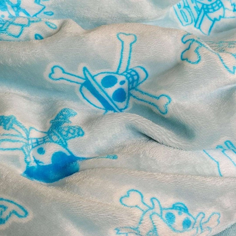 One Piece Cloudy pieaugušo kapuce ar oderi, šerpu flīsa sega, pončo