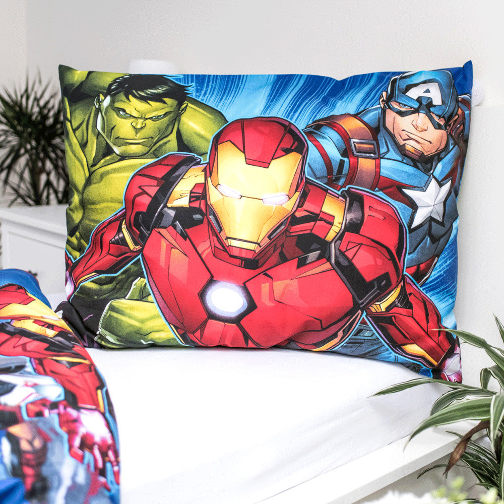 Avengers Brands gultasveļas komplekts 140–200 cm, 70–90 cm