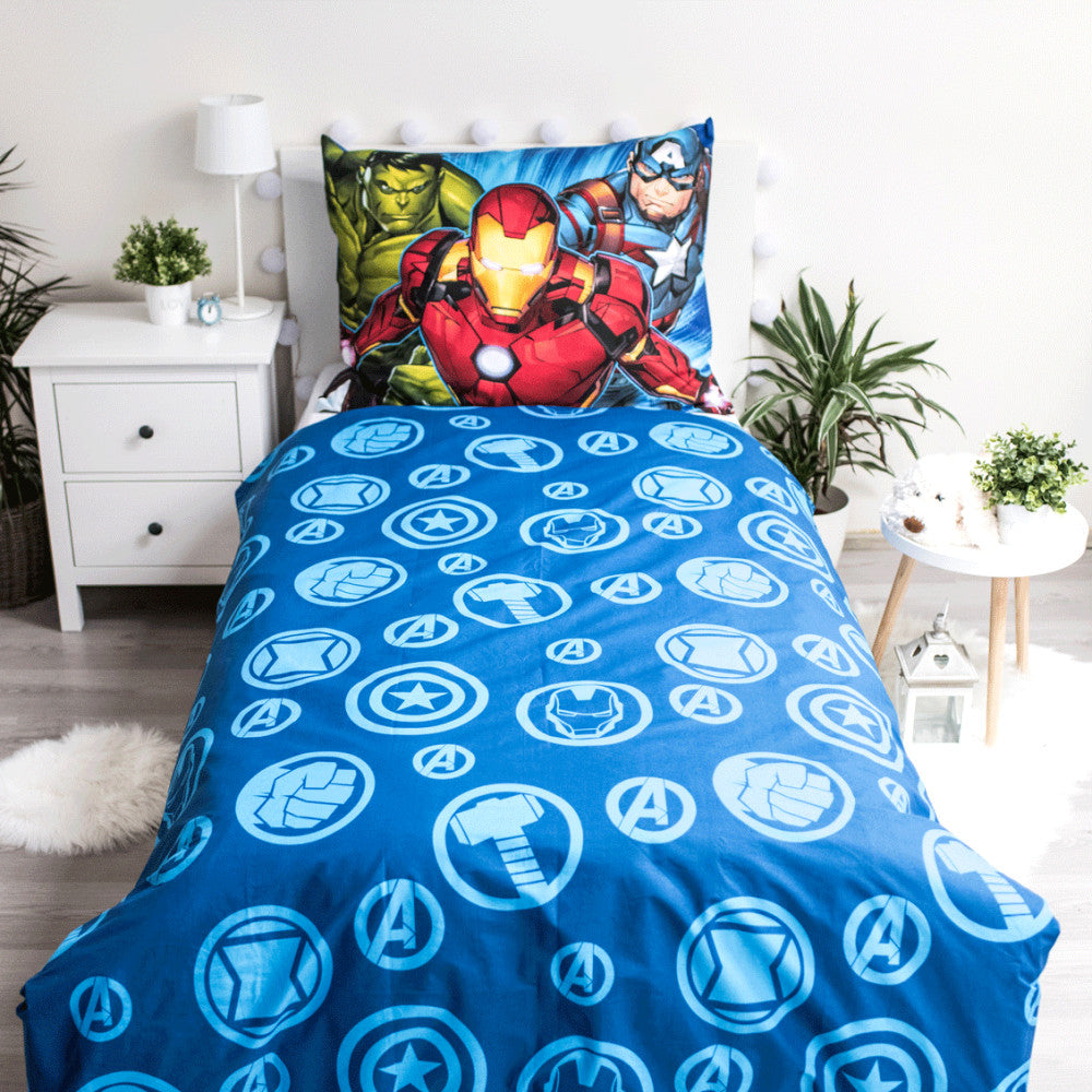 Avengers Brands gultasveļas komplekts 140–200 cm, 70–90 cm