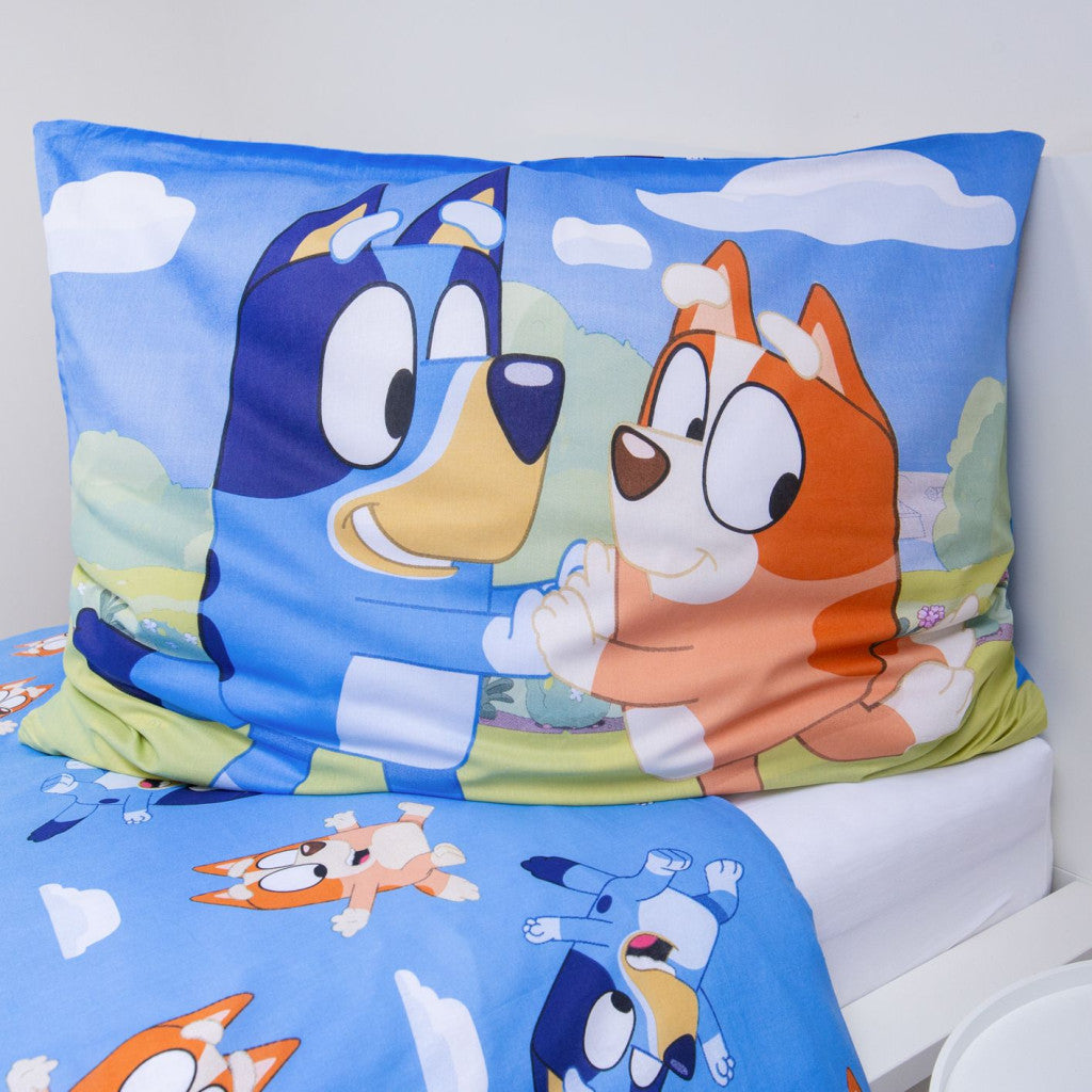 Bluey Happy Family gultasveļas komplekts 140–200 cm, 70 x 90 cm