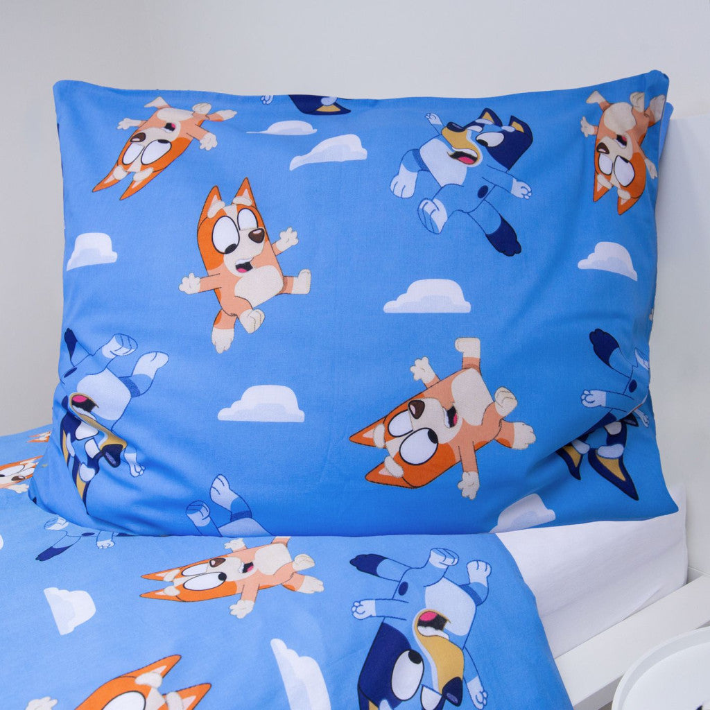 Bluey Happy Family gultasveļas komplekts 140–200 cm, 70 x 90 cm