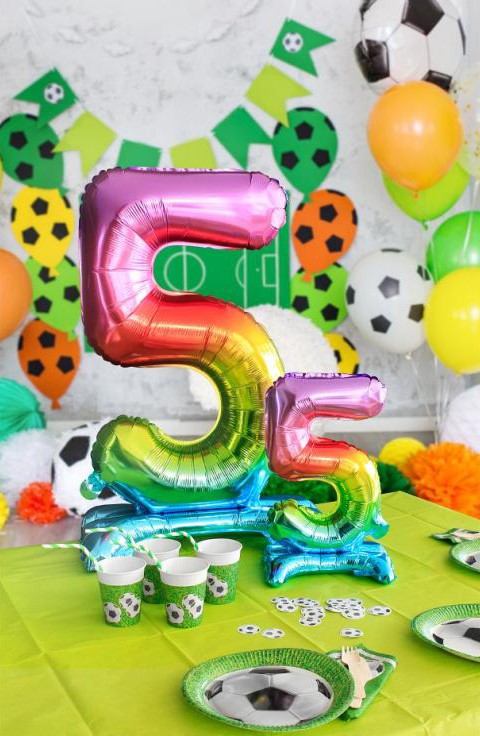 Krāsains mini folijas balons ar skaitli 5, 38 cm, varavīksnes krāsā